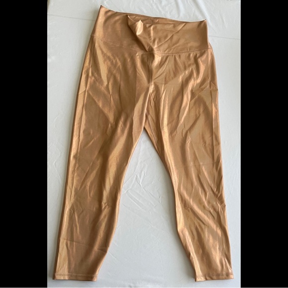Fabletics Pants - PureLuxe Ultra HW Iridescent 7/8 Legging